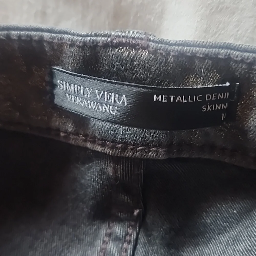 Jeans - Picture 4 of 5
